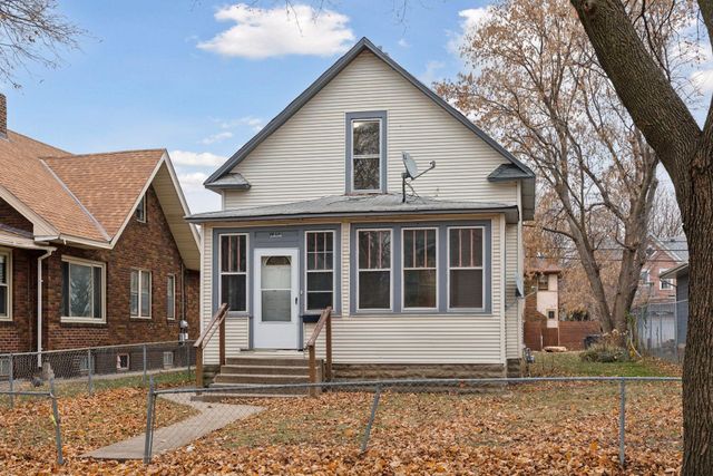 $150,000 | 1404 Russell Avenue North | Willard-Hay