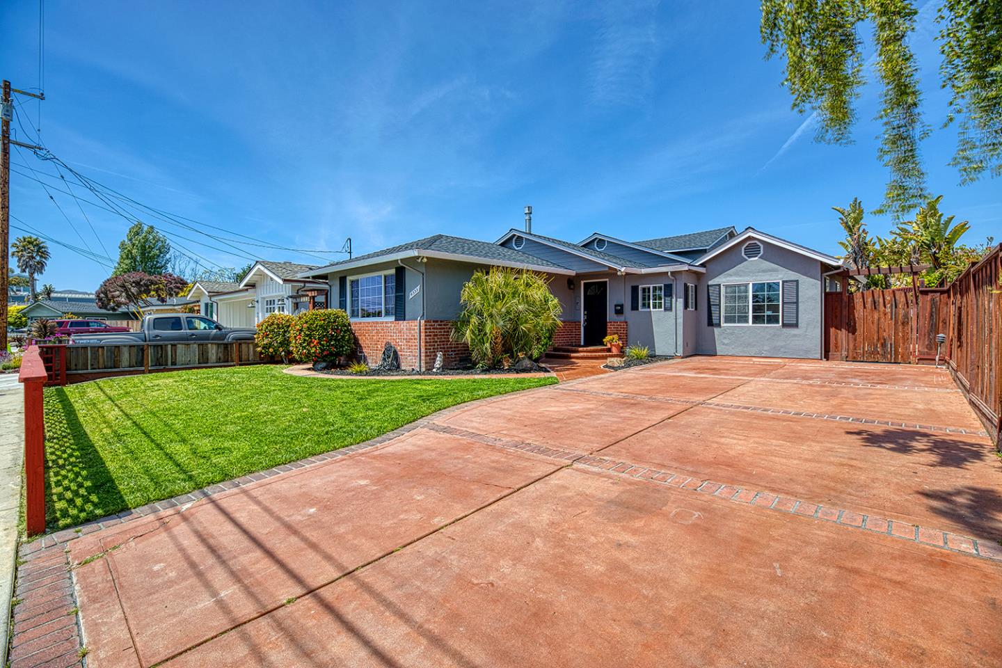 4335 Nova Drive Santa Cruz CA 95062 Compass