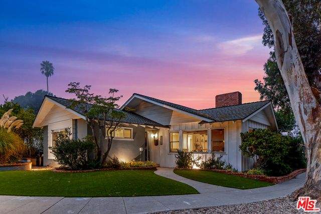 $1,995,000 | 8258 Billowvista Drive | Playa del Rey