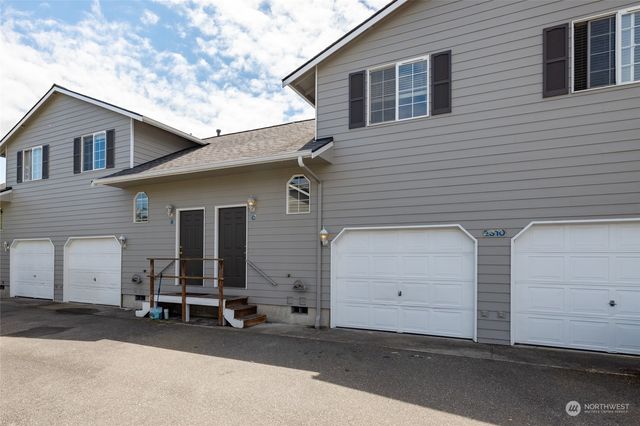 $1,900 | 2310 East Division Street, Unit C | Digby Heights