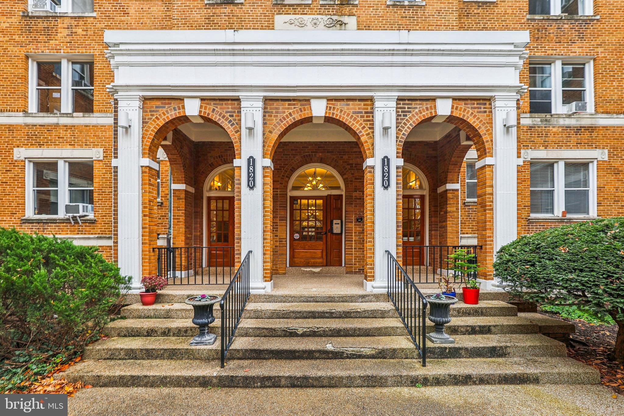 a view of a building entrance