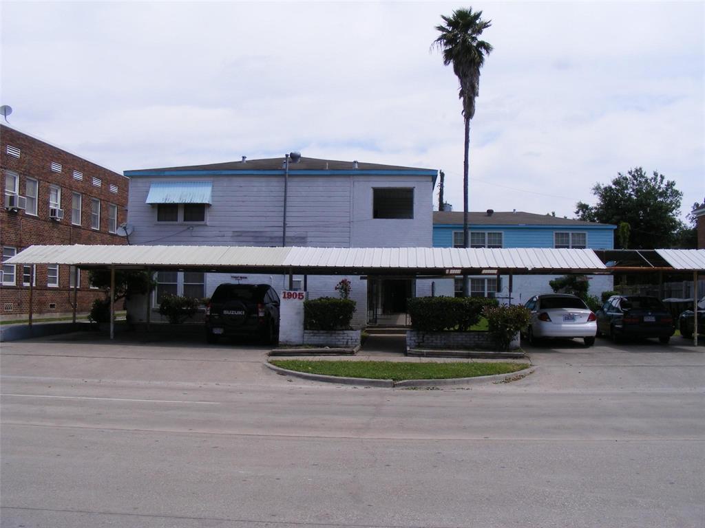 a car parked in front of a building