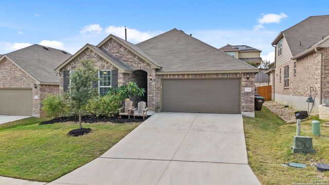 $429,900 | 7238 Cimarron Lake | North San Antonio