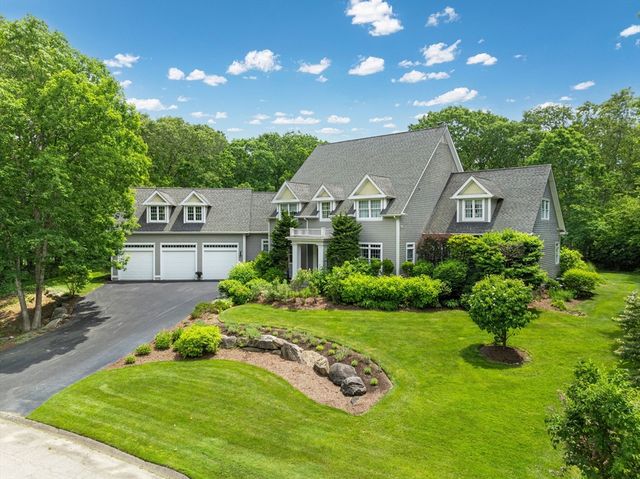 $1,750,000 | 60 Robincrest Court | North Seekonk