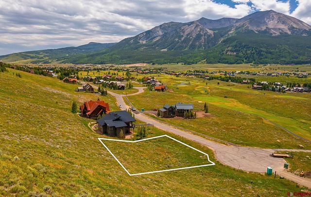 $639,000 | 618 Country Club Drive | Crested Butte Area