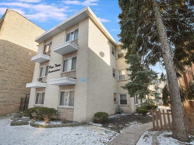 $184,900 | 1647 West Farwell Avenue, Unit 3C | East Rogers Park