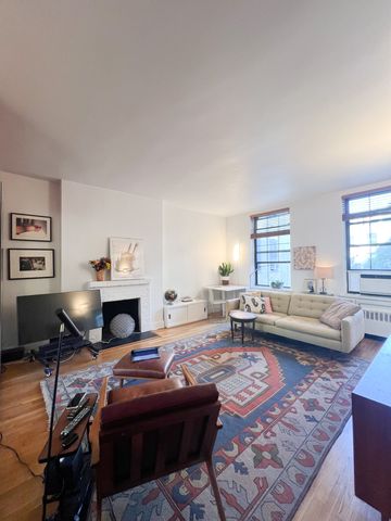 $1,730 | 113 Washington Place, Unit 8 | West Village