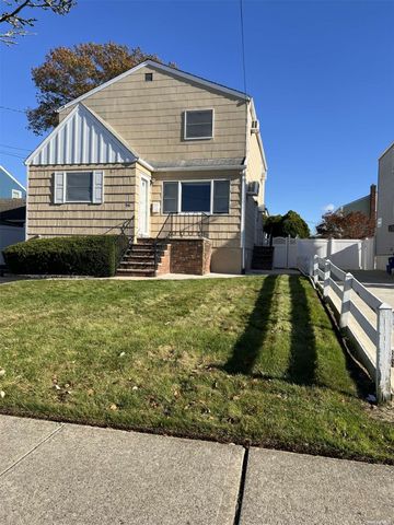 $3,700 | 76 3rd Avenue | East Rockaway