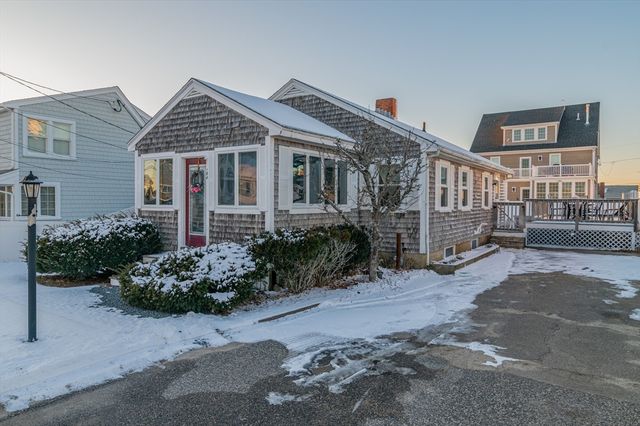 $995,000 | 22 Charlotte Street | Fieldston-Rexhame