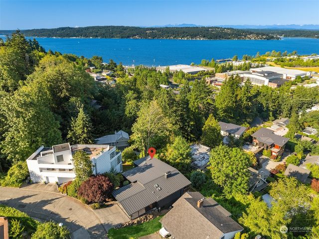 $2,295,000 | 7512 56th Avenue Northeast | View Ridge