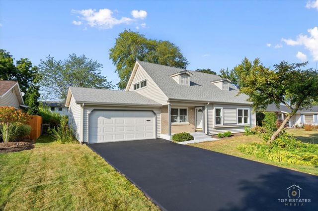 $485,000 | 198 Smethwick Lane | Elk Grove Village