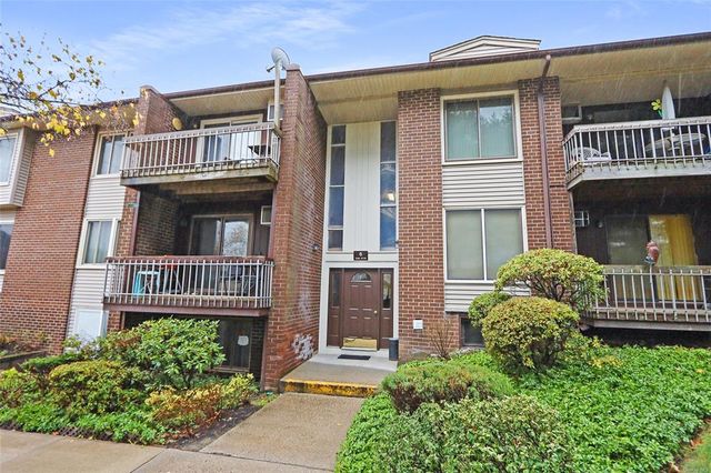 $240,000 | 61 Country Club Lane, Unit 61 | Mount Ivy