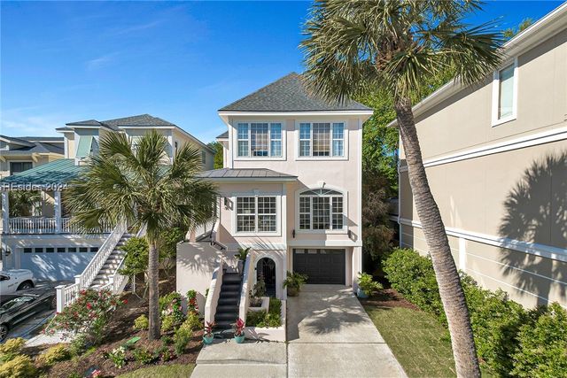 $979,000 | 38 Bermuda Pointe Circle | Squire Pope