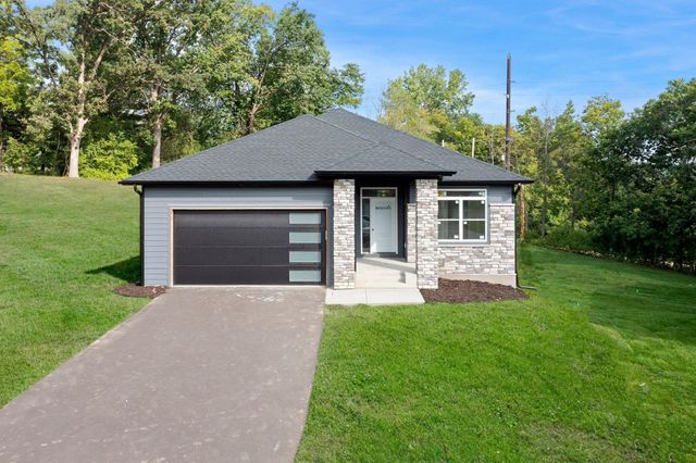 $769,850 | 7440 Glengarry Place | Eden Prairie