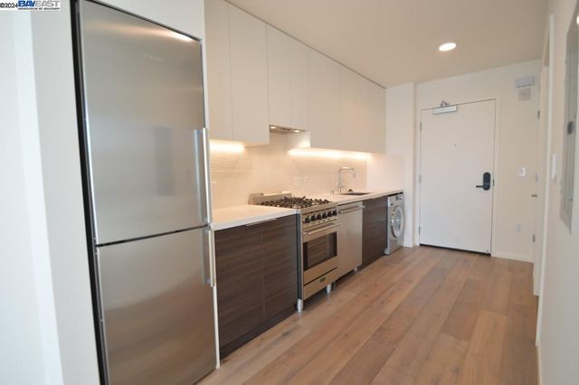 $2,300 | 1433 Bush Street, Unit 205 | Van Ness-Civic Center