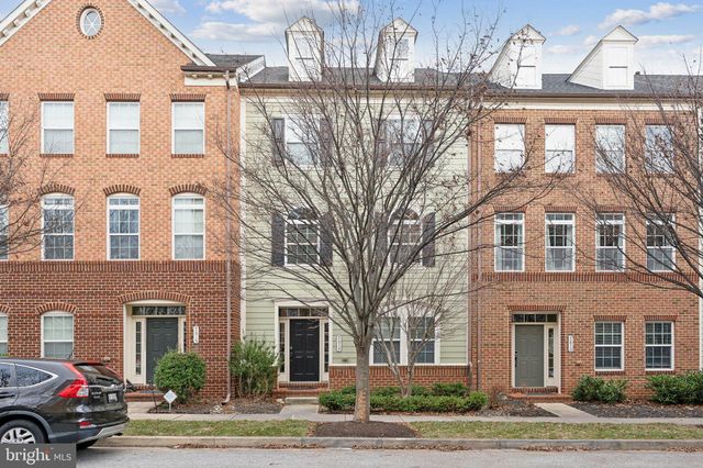 $899,900 | 7817 Tilghman Street | Maple Lawn