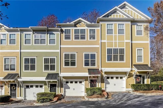 Townhomes for Rent in Brookhaven Fields, Brookhaven, GA