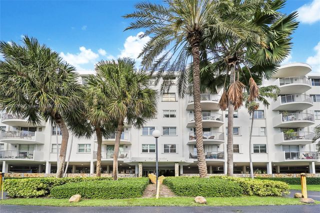 $835,000 | 210 Seaview Drive, Unit 409 | Key Biscayne