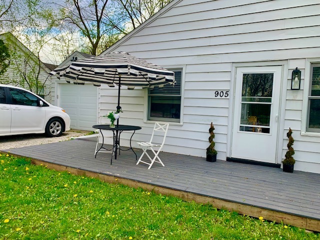 a view of outdoor space with seating area and furniture