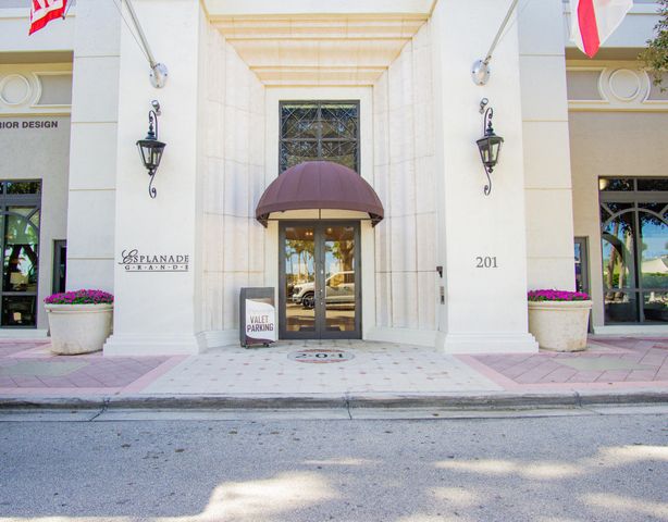 $12,000 | 201 South Narcissus Avenue, Unit 806 | Downtown West Palm Beach