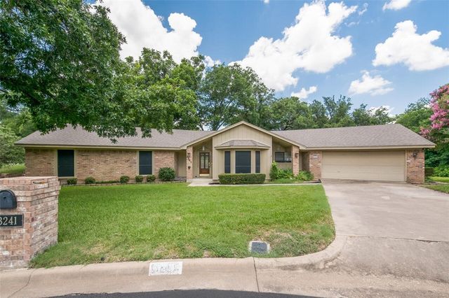 $389,000 | 3241 Village Park Drive | Cedar Ridge