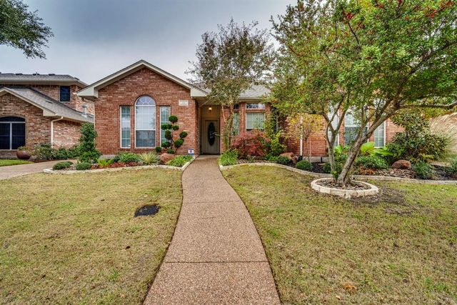 $299,000 | 641 Tulane Drive | Waxahachie