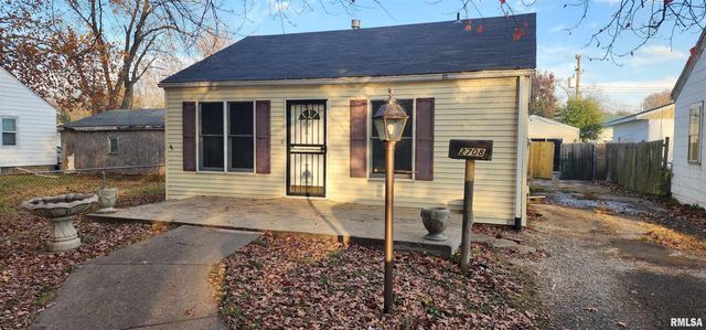 $139,900 | 2708 South Walnut Street | Woodside Township - Sangamon County