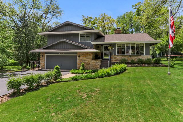 53125 Homes for Sale | Fontana WI Real Estate | Compass