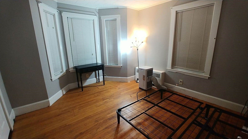 a view of a room with lounge chair