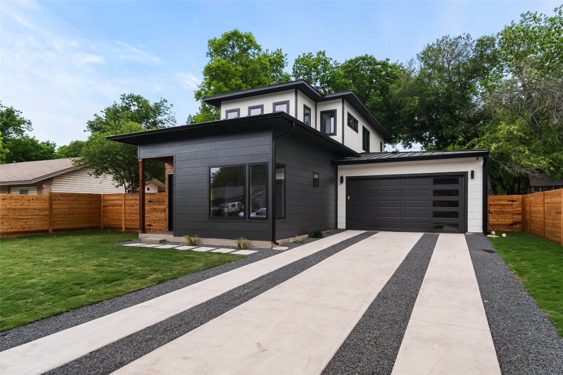 Gorgeous contemporary modern new construction home in South Austin