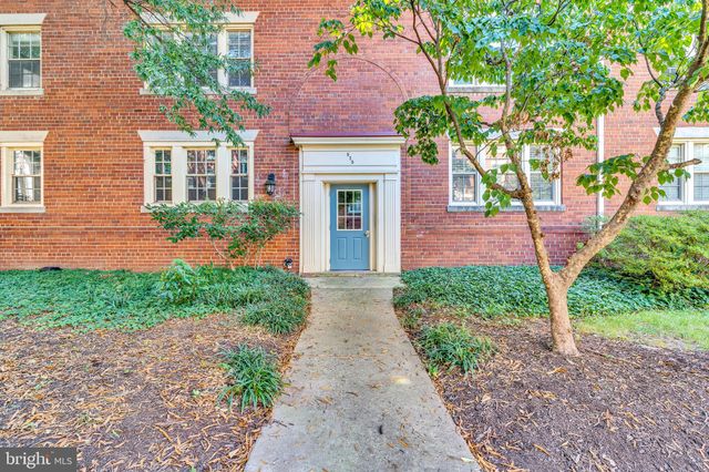 $3,328 | 525 Bashford Lane, Unit 5 | Old Town