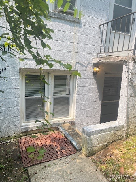 a view of house with outdoor space