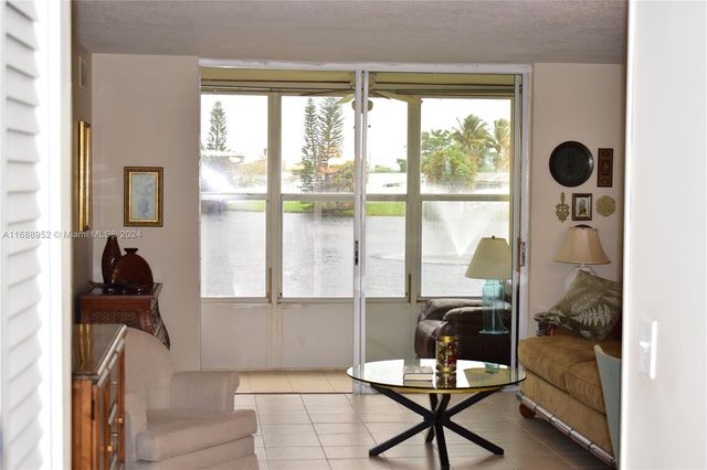 $129,900 | 9440 Sunrise Lakes Boulevard, Unit 103 | Sunrise Lakes