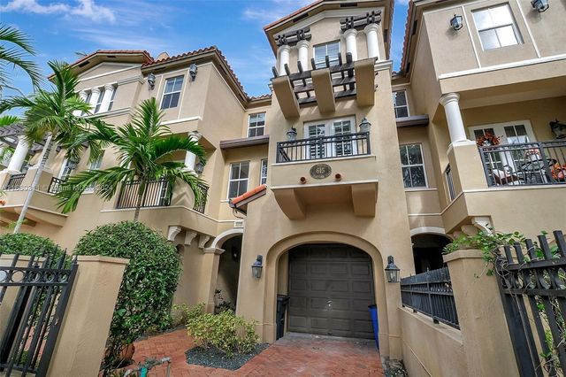 $1,399,000 | 615 Santander Avenue, Unit C | Country Club Section