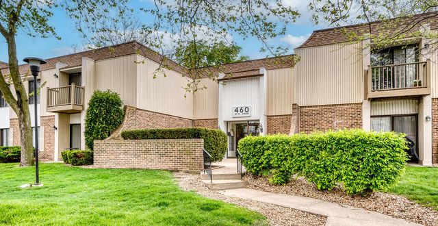 $230,000 | 460 74th Street, Unit S201 | Downers Grove