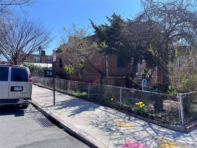 $999,000 | 24-01 92nd Street | Jackson Heights