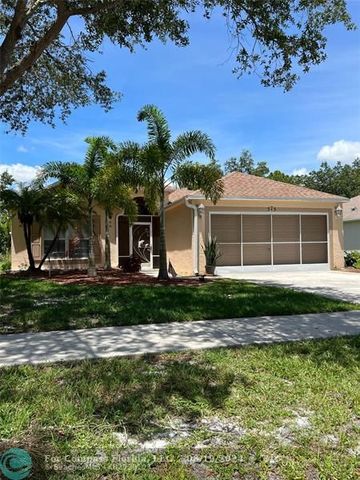 $2,300 | 515 Southwest Deer Run | Sawgrass Lakes