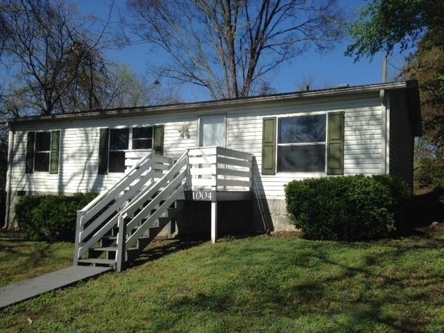 $2,050 | 1004 Ozark Street | Shelby Heights