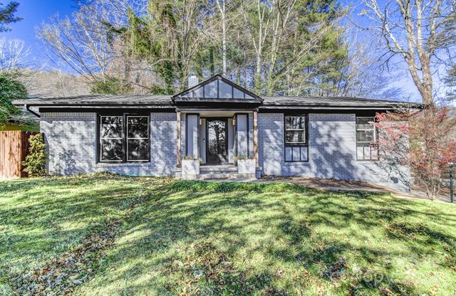 $595,000 | 19 Clement Drive | Haw Creek