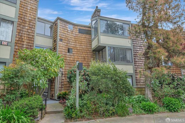 $480,000 | 55 Ora Way, Unit B301 | Diamond Heights