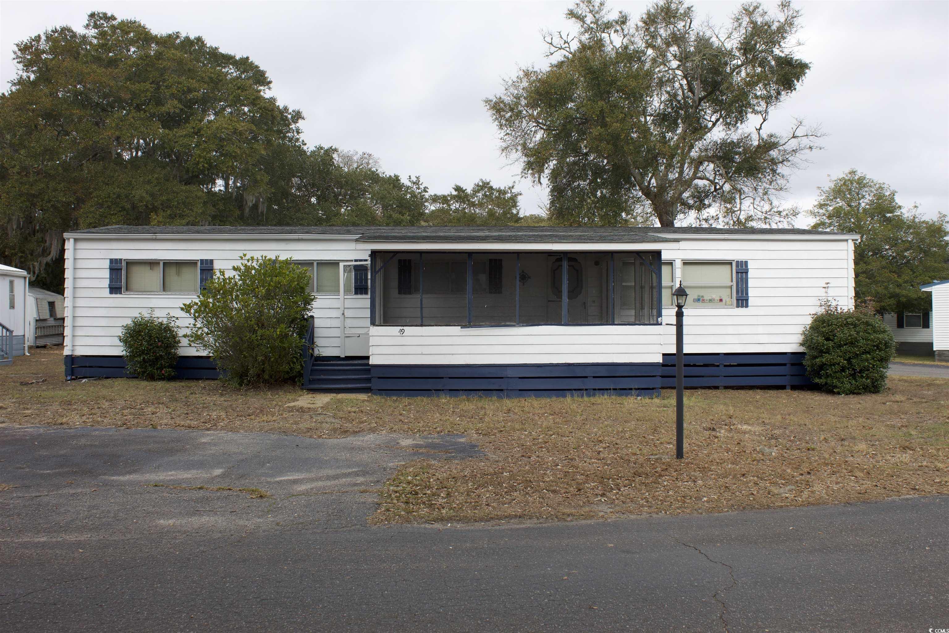 View of manufactured / mobile home