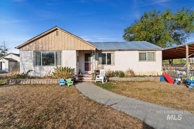 $275,000 | 20413 South Main Street | Carey