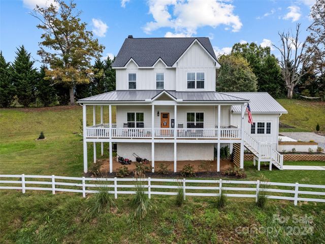 $1,150,000 | 260 Kinloch Lane | Crabtree Township - Haywood County