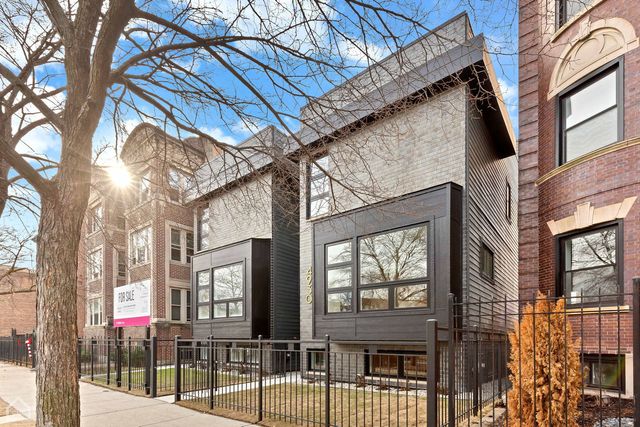 $1,099,000 | 4930 South Martin Luther King Drive | Bronzeville