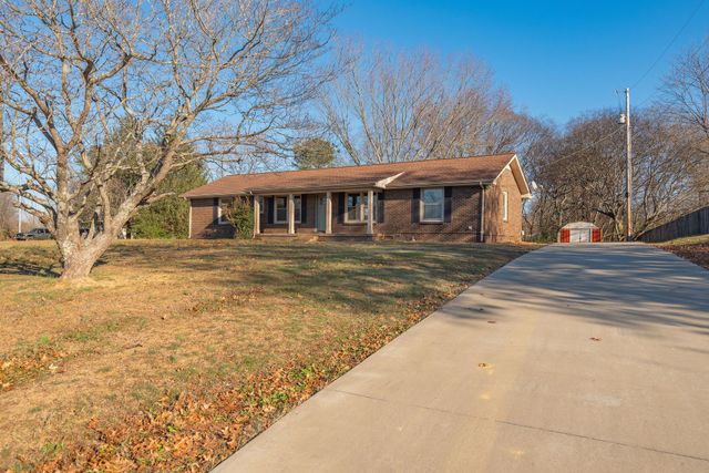 $399,950 | 2037 Hygeia Road | Greenbrier