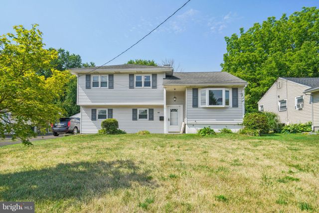 $379,900 | 46 Sherbrooke Road | Prospect Heights