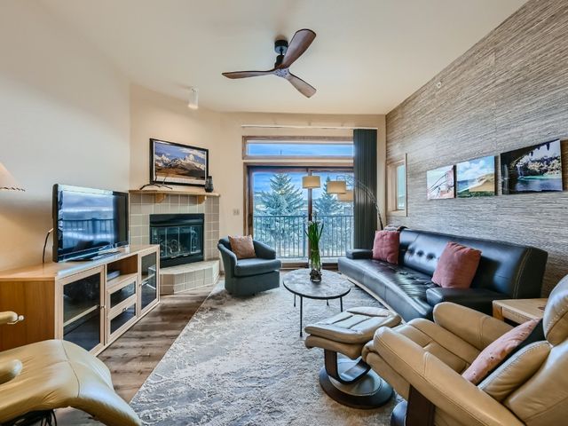 $845,000 | 1650 Lake View Terrace, Unit 205E | Frisco