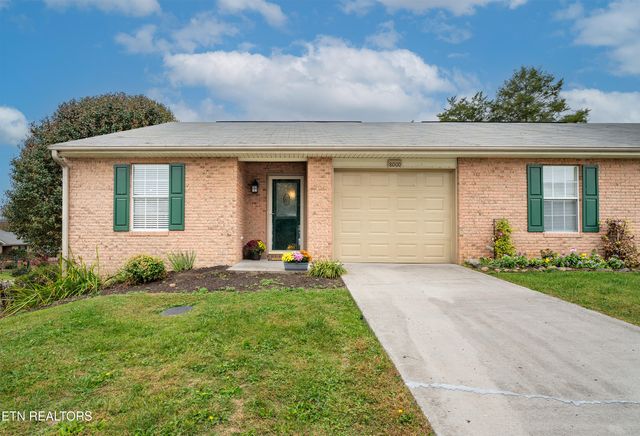 $249,900 | 8000 Chambord Way | Powell