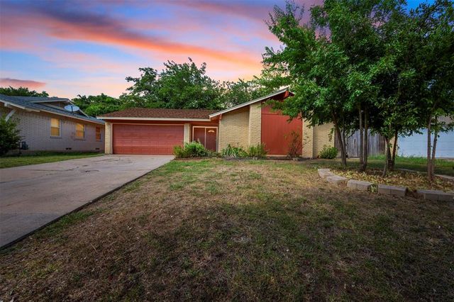 $265,000 | 334 Blueberry Lane | Grand Prairie