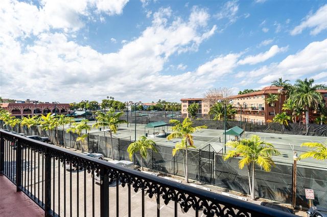 $350,000 | 650 Tennis Club Drive, Unit 302 | South Middle River